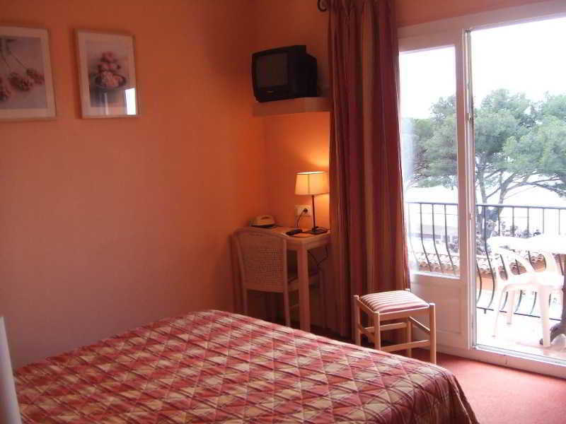 Hotel Le Provencal Logishotels Les Issambres Exterior photo