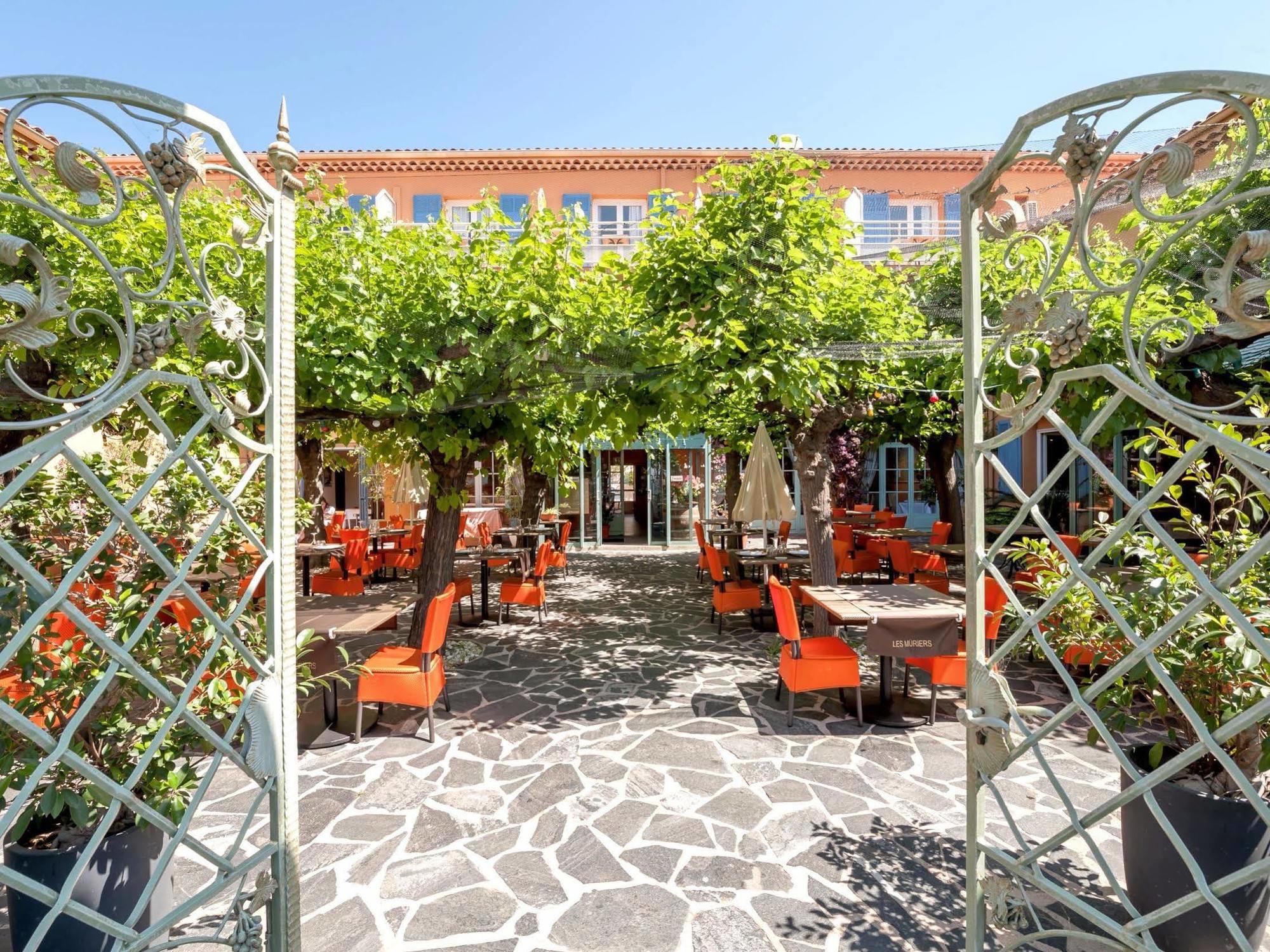 Hotel Le Provencal Logishotels Les Issambres Exterior photo